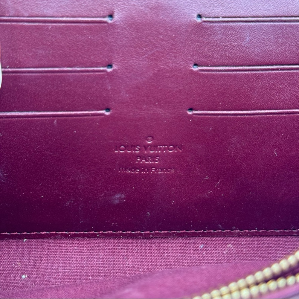 (SOLD) Louis Vuitton Vernis Patent Leather Amarante Shoulder Bag - Picture 10 of 11